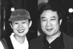 李雪健老婆于海丹照片,幸福时光下的甜蜜瞬间